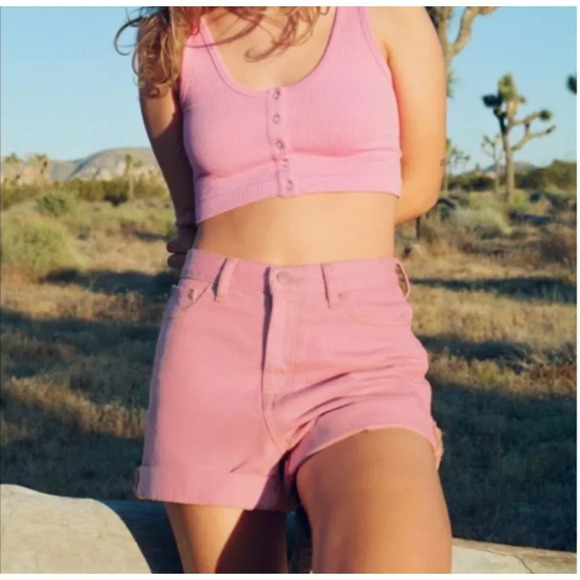 BDG Urban Outfitters Pink‎ Mom High Rise Denim Shorts Size 24 - Picture 1 of 6